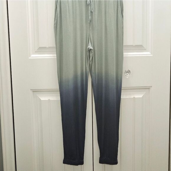 ☀️Umgee, Sage and navy ombre jumper. NWT, Sizes-S,M,L☀️ - Picture 9 of 9